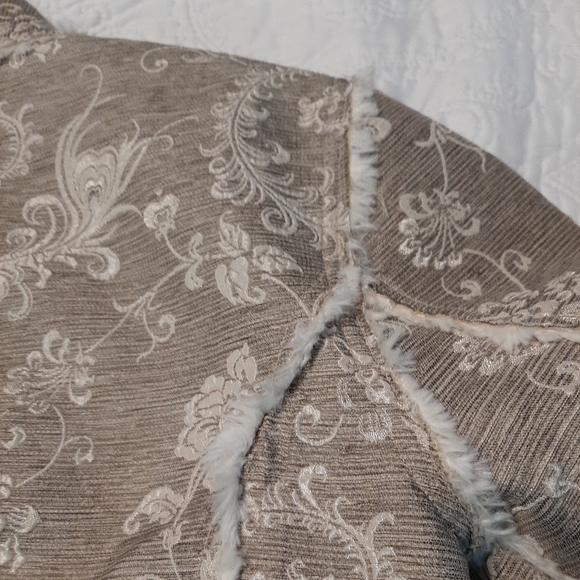 Chico's Women's Jacket Brocade Fuax Fur Fringe - Picture 14 of 15